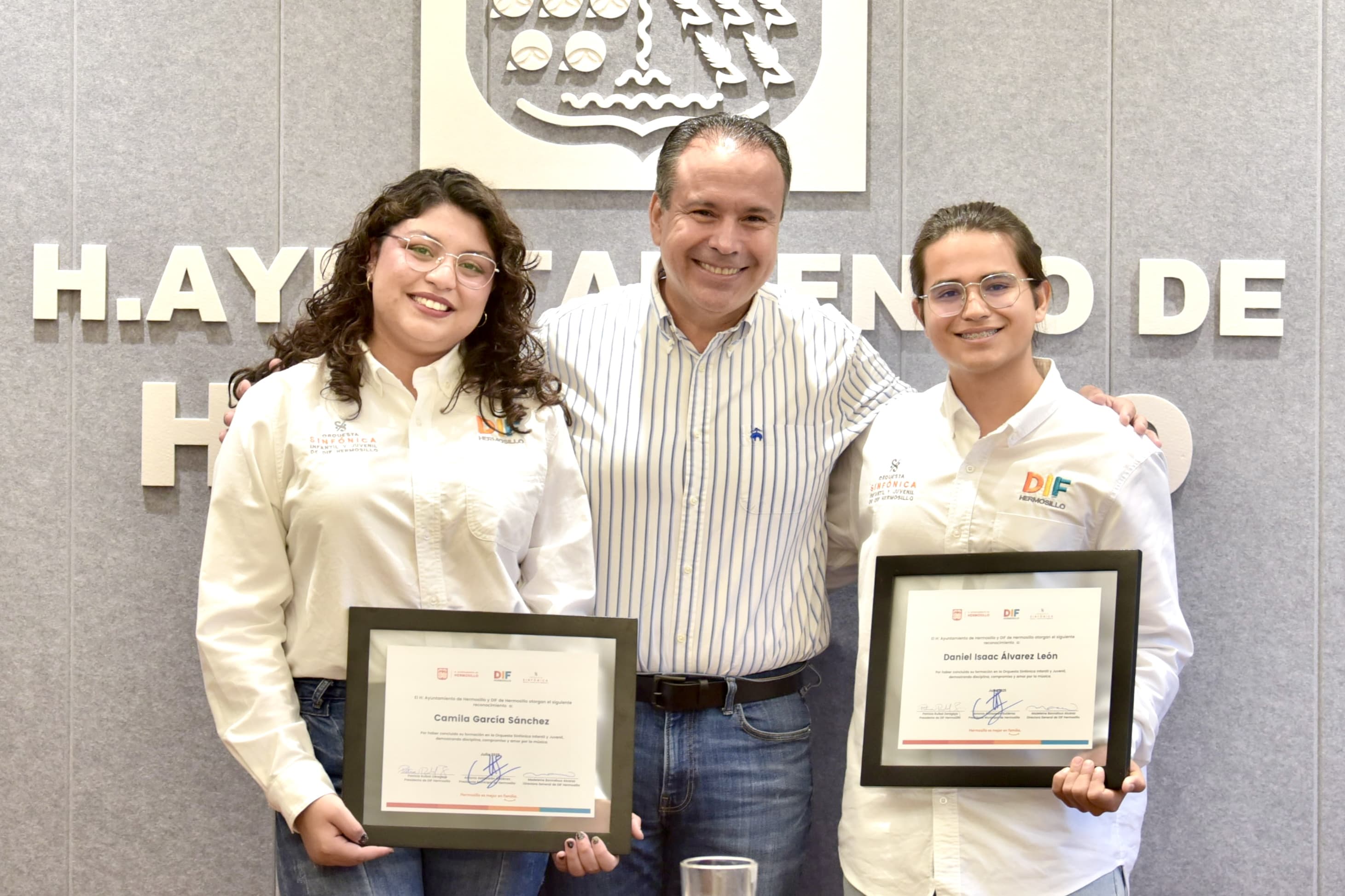 Reconoce Toño Astiazarán A Egresados De Orquesta Infantil3
